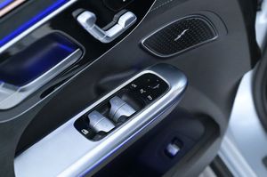Mercedes EQE350 SUV bild 12