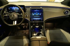 Mercedes EQE350 SUV bild 6