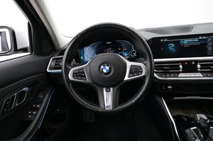 BMW 330 bild 7