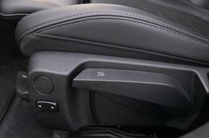BMW 330 bild 10