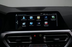 BMW 330 bild 18