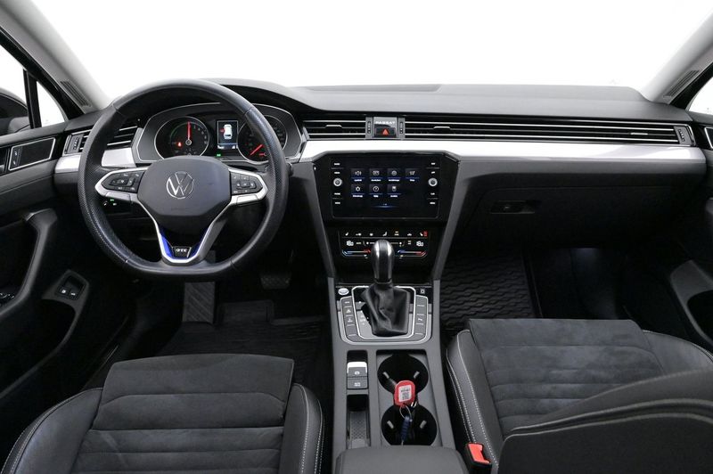 Volkswagen Passat bild 6
