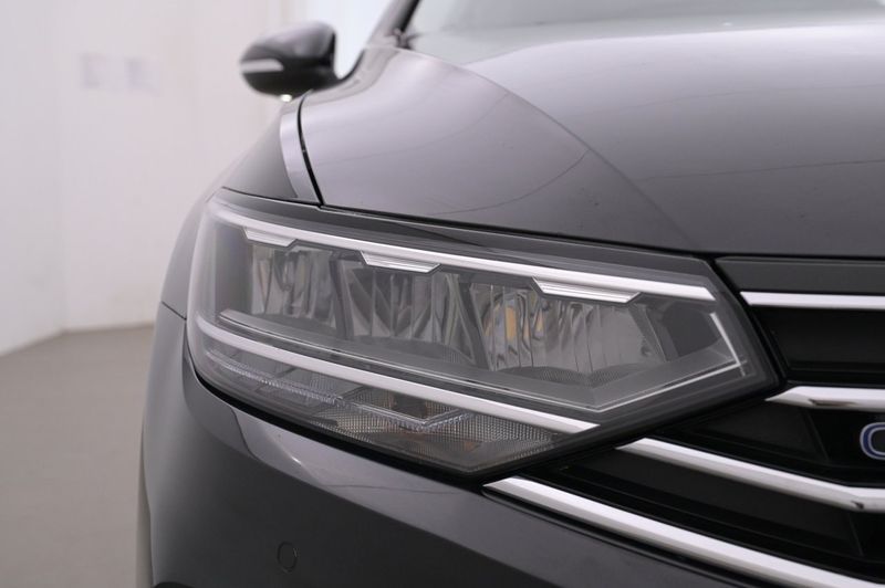 Volkswagen Passat bild 25