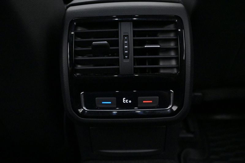 Volkswagen Passat bild 22