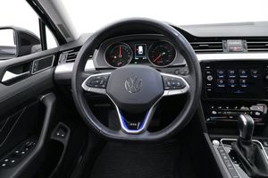 Volkswagen Passat bild 7
