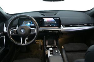BMW iX1 bild 6