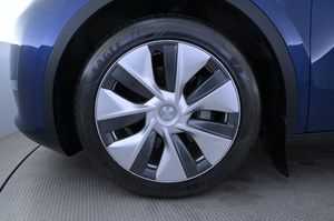 Tesla Model Y bild 27