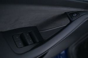 Tesla Model Y bild 10
