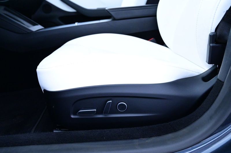 Tesla Model 3 bild 10