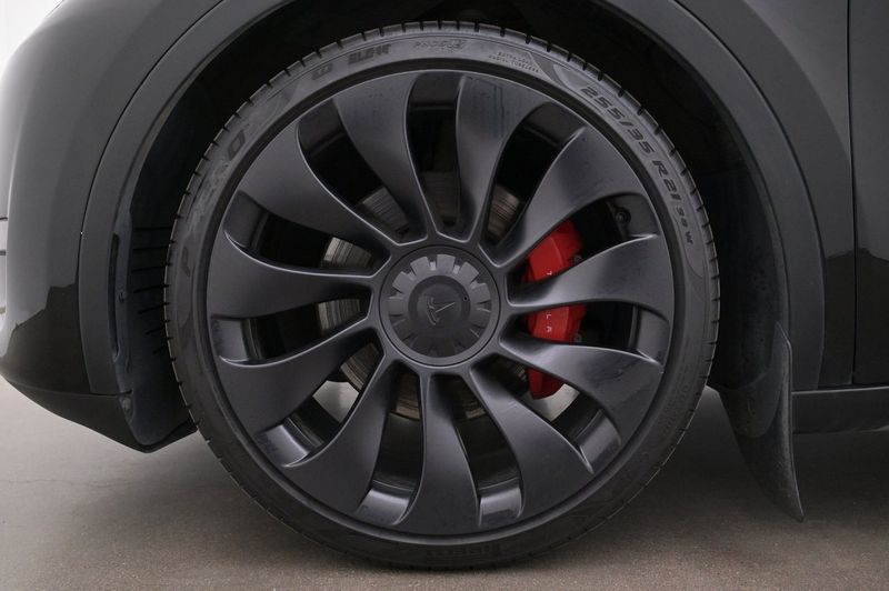 Tesla Model Y bild 27