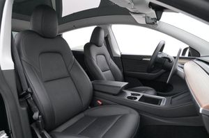 Tesla Model Y bild 12