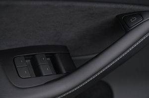 Tesla Model Y bild 10