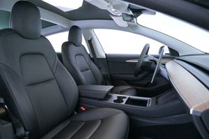 Tesla Model 3 bild 12