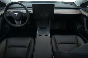 Tesla Model 3 bild 6