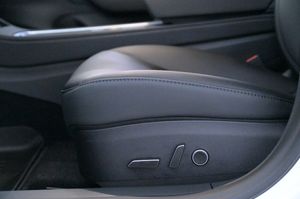Tesla Model 3 bild 11