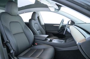 Tesla Model Y bild 12