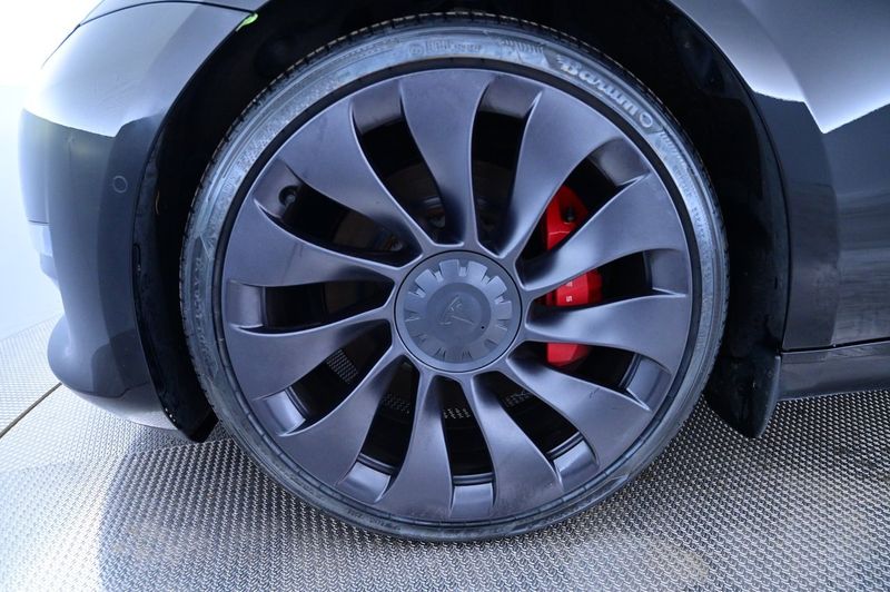 Tesla Model 3 bild 27