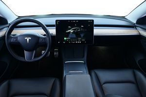 Tesla Model 3 bild 6