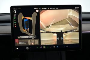 Tesla Model Y bild 18