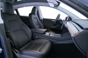 Tesla Model Y bild 12
