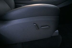 Tesla Model Y bild 13