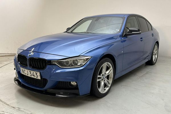 BMW 328 i xDrive Sedan, F30 (245hk) - 2013