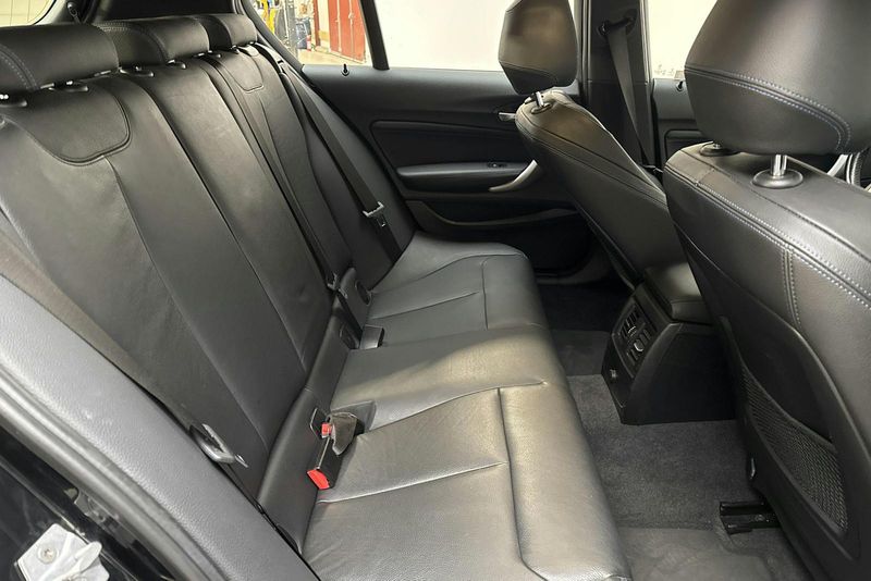 BMW 118 bild 8