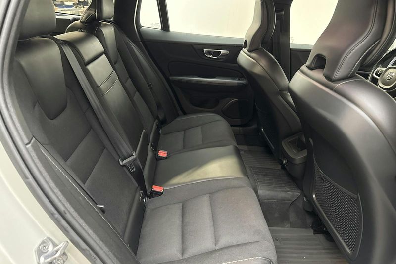 Volvo V60 bild 8