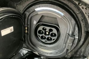 Mercedes GLC300 bild 19