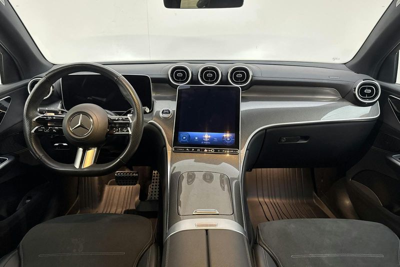 Mercedes GLC300 bild 6