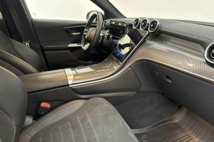Mercedes GLC300 bild 7