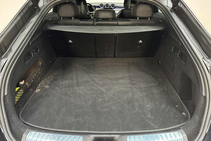 Mercedes GLC300 bild 9