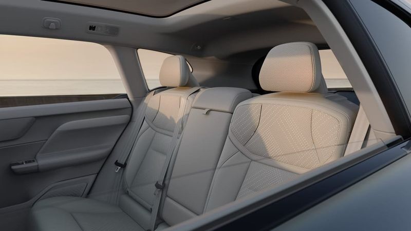 Volvo EX60 bild 17