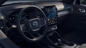 Volvo EX40 bild 2