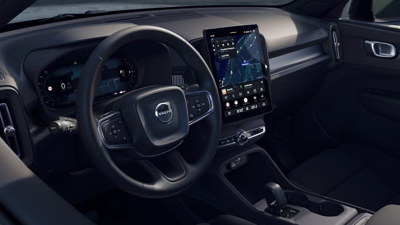 Volvo EX40 bild 2