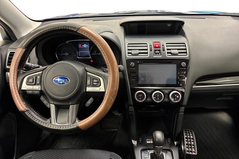 Subaru Forester bild 8