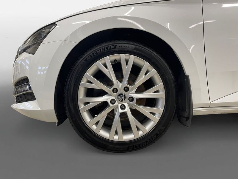 Skoda Superb bild 14