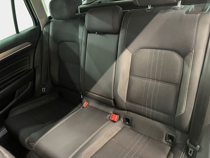Volkswagen Passat bild 13