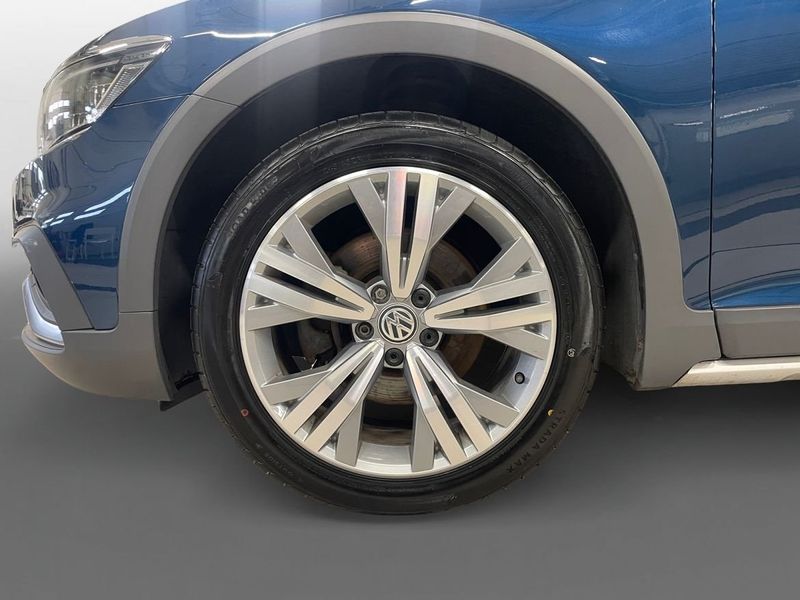 Volkswagen Passat bild 14
