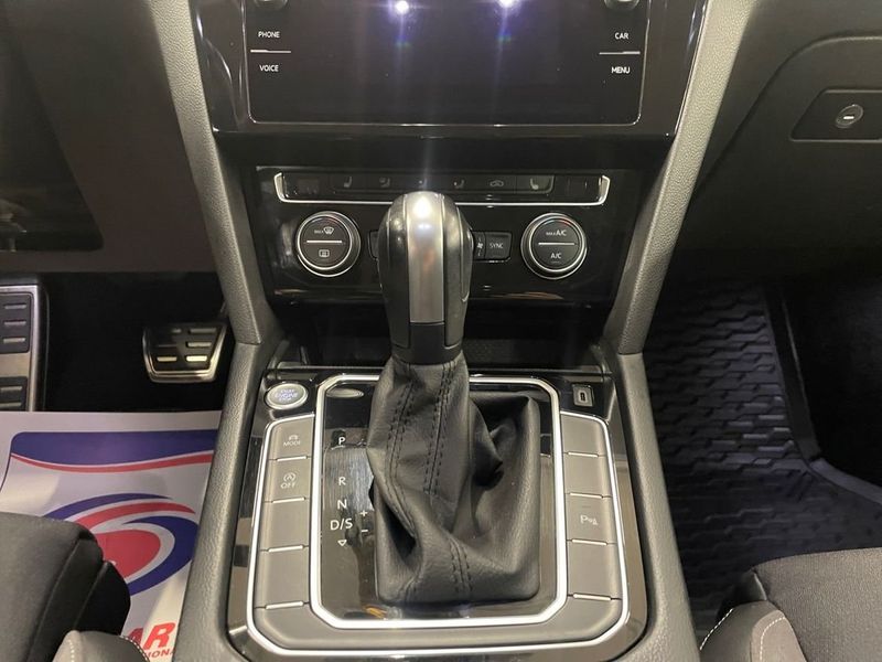 Volkswagen Passat bild 11
