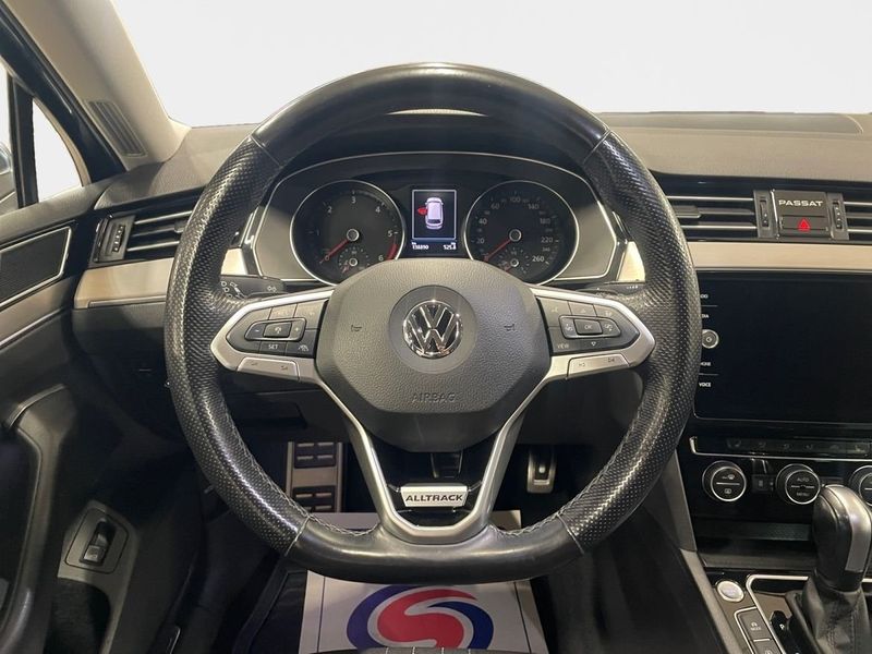 Volkswagen Passat bild 12