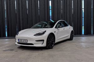 Tesla Model 3 bild 2