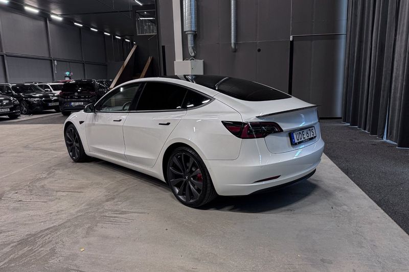 Tesla Model 3 bild 4