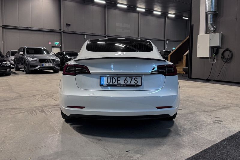 Tesla Model 3 bild 5