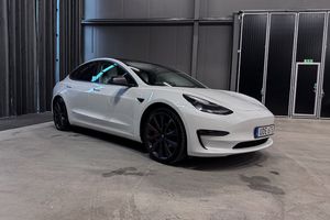 Tesla Model 3 bild 8