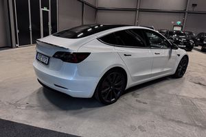 Tesla Model 3 bild 6