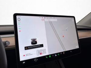 Tesla Model Y bild 21