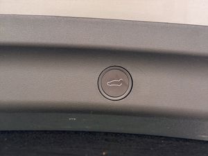 Tesla Model Y bild 27