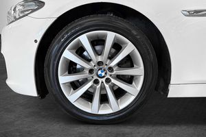 BMW 520 bild 2