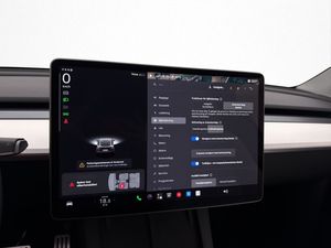 Tesla Model Y bild 28